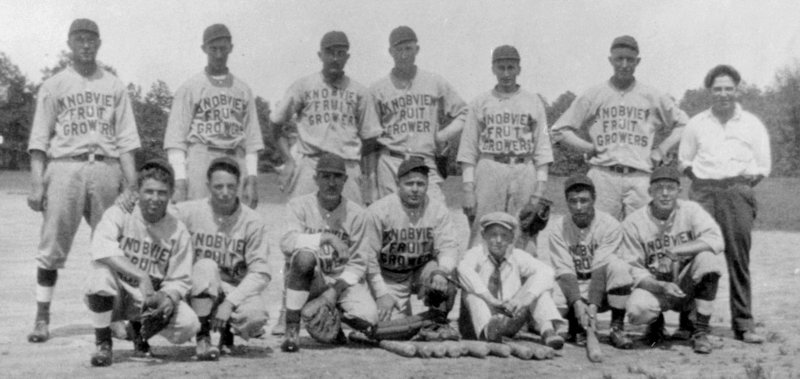 baseballteam_800w.jpg
