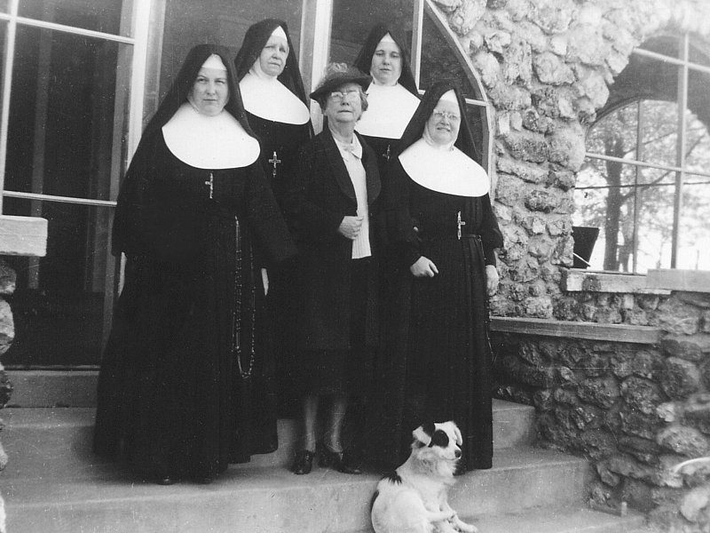 nunsrockhouse1938600h.jpg